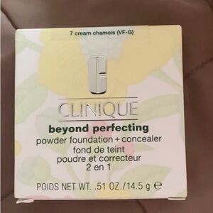 Clinique Beyond Perfecting Powder Foundation + Concealer - Cream Chamois 7